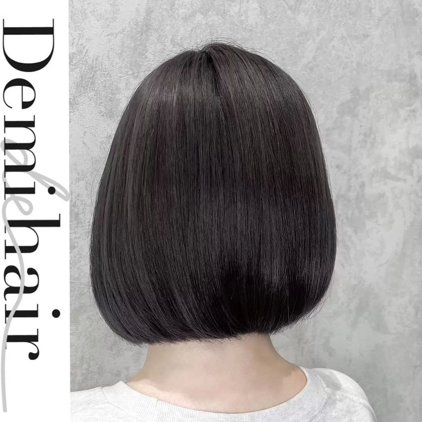 【カラーモデル】シルバーグレージュカラー1回ブリーチのあとにしっかり色を入れることで透け感のあるシルバーグレージュカラーに?♀️ブリーチをしたからこそできるカラーになります?・2021.07.01 熊本の平成エリアに''NEW OPEN''した「 Demihair -デミヘアー- 」でアシスタントをしています・@demihair_kano@demihair_hamada@demihair_official・カラー、ブリーチのモデルを募集しています!ノープランでも大歓迎❣️・・お客様一人一人にあったスタイルを考え、可愛く、オシャレにさせていただきます?・・いつでも、お気軽にご相談くださいご連絡はInstagramのDMにてお受けさせていただきます?♀️・・ 熊本県熊本市中央区春竹町大字春竹488-1 G'ssquare 2号熊本 平成駅から徒歩6分#カラーモデル #カラーモデル募集 #シルバーグレーカラー #シルバーグレーカラー #シルバーグレージュ #シルバーアッシュ #シルバーカラー #秋カラー #ブリーチカラー #ブリーチ #hair #hairstyle #haircolor #color #熊本 #熊本美容室 #美容室 #美容師 #アシスタント #美容師アシスタント #デミヘアー #Demihair # demihair